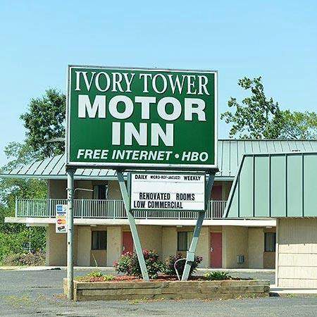 Ivory Tower Motor Inn, Green Brook, NJ