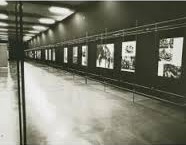 Robert Capa, "Menschen im Krieg," installation at Kunstgewerbemuseum Zürich, 1961