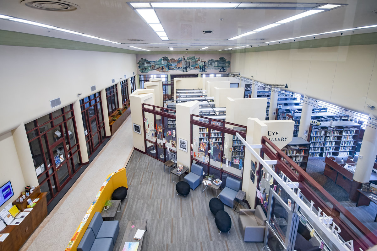 Fuller Hall Library (interior view), Institute of Art & Design at New England College